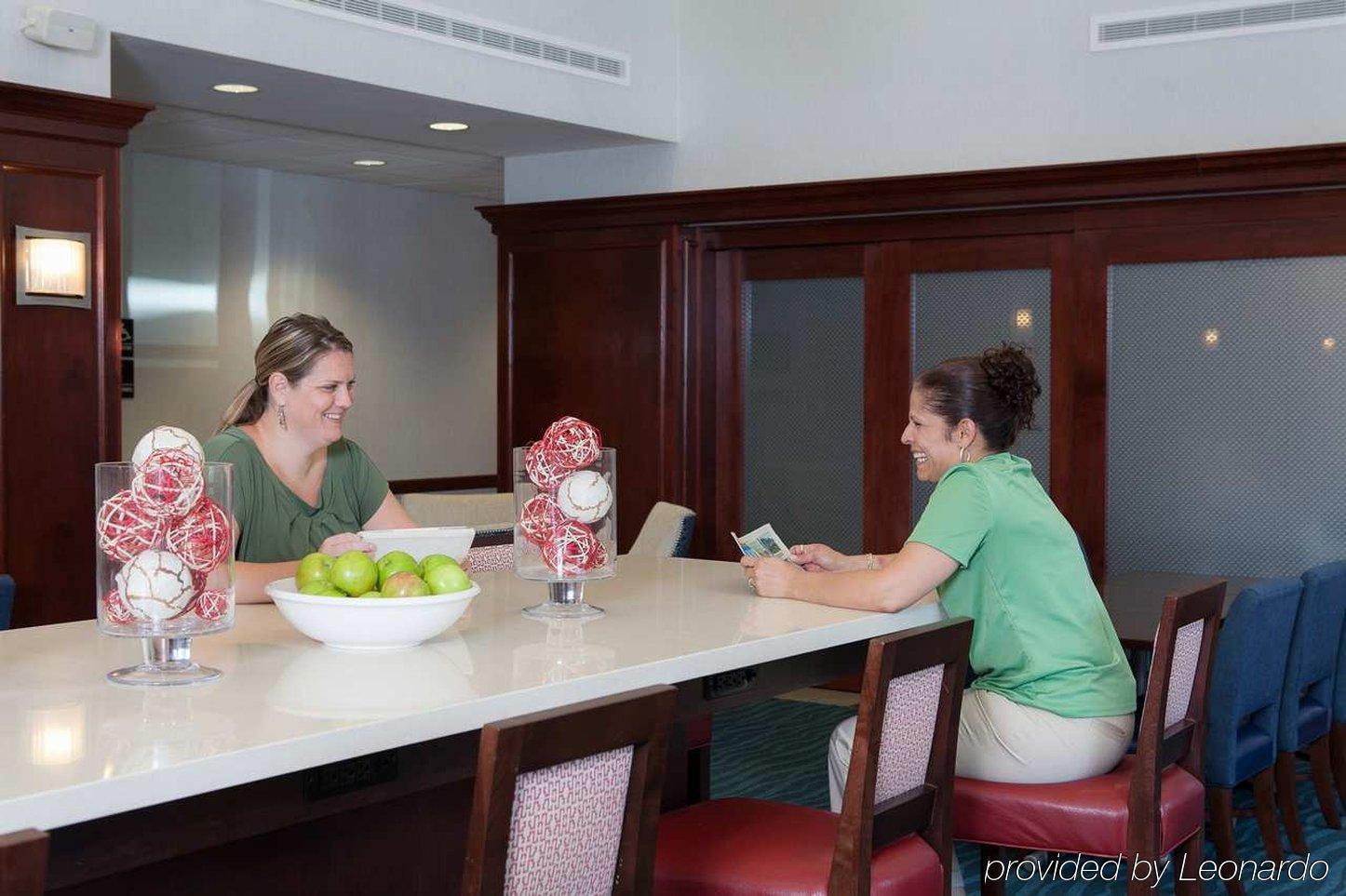 Hampton Inn & Suites Middletown Restaurant bilde